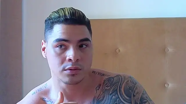 Snapshot of Steven_Velez chatting on November 2025 09:24:01 PM Steven Velez online show from November 2025 09:24:01 PM