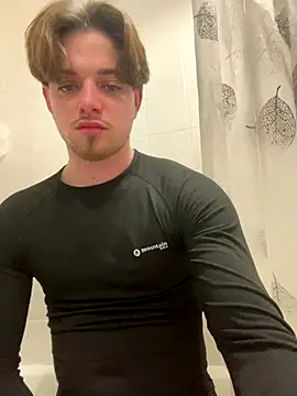 Snapshot of BWC00722 chatting on November 2025 10:53:02 PM BWC00722 online show from November 2025 10:53:02 PM