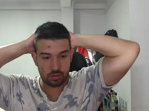 Axel11113 online show from November 2025 03:17:01 AM