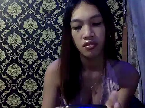 Snapshot of your_wifey chatting on November 2025 12:49:02 PM your wifey online show from November 2025 12:49:02 PM