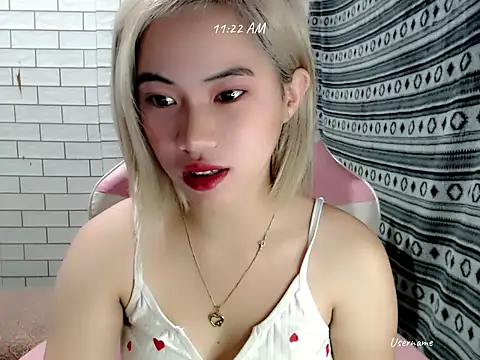 Snapshot of Rainea149 chatting on October 2025 03:23:02 AM Rainea149 online show from October 2025 03:23:02 AM