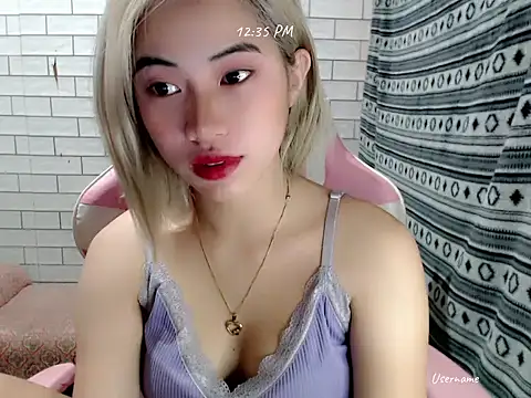 Snapshot of Rainea149 chatting on November 2025 04:36:01 AM Rainea149 online show from November 2025 04:36:01 AM