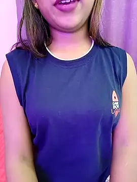 Snapshot of Puja-baby chatting on October 2025 05:45:02 PM Puja-baby online show from October 2025 05:45:02 PM