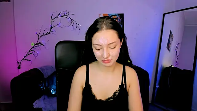 Snapshot of eva_smiith_ chatting on November 2025 06:46:01 AM eva smiith online show from November 2025 06:46:01 AM