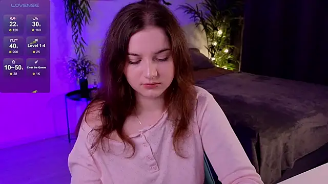 Ashley Glen online show from November 2025 08:58:01 AM