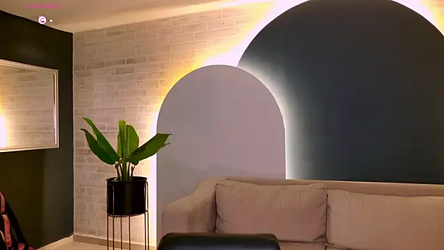 Snapshot of AgathaKondo_ chatting on October 2025 08:18:02 PM AgathaKondo online show from October 2025 08:18:02 PM