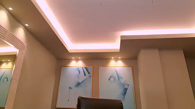 Snapshot of AgathaKondo_ chatting on October 2025 06:51:01 PM AgathaKondo online show from October 2025 06:51:01 PM