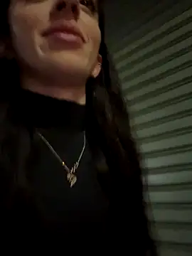 Yesmoree online show from October 2025 02:29:01 PM