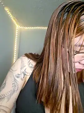 -Miaa  online show from October 2025 12:04:02 PM