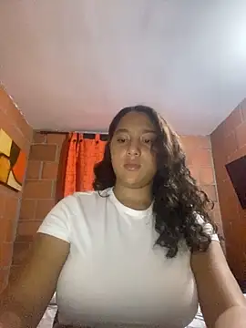 Snapshot of AnaisVelvet11 chatting on October 2025 02:11:02 AM AnaisVelvet11 online show from October 2025 02:11:02 AM