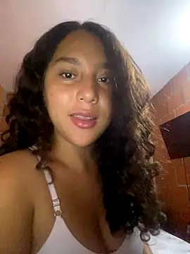 Snapshot of AnaisVelvet11 chatting on November 2025 12:24:02 AM AnaisVelvet11 online show from November 2025 12:24:02 AM