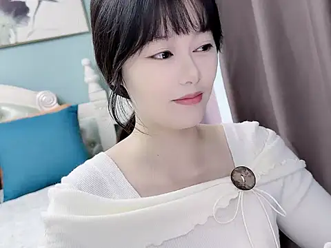 Snapshot of sarah111 chatting on October 2025 02:23:02 AM sarah111 online show from October 2025 02:23:02 AM