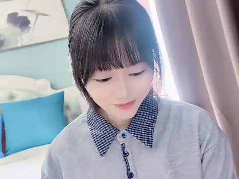 Snapshot of sarah111 chatting on October 2025 03:06:02 AM sarah111 online show from October 2025 03:06:02 AM