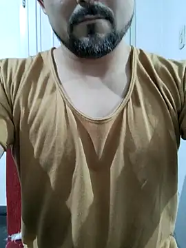 Bradd 32 online show from September 2025 01:10:01 AM