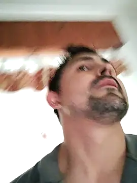 Bradd 32 online show from October 2025 04:47:01 PM