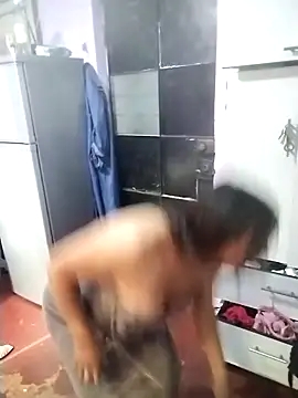 Snapshot of senciya chatting on November 2025 08:07:02 PM senciya online show from November 2025 08:07:02 PM