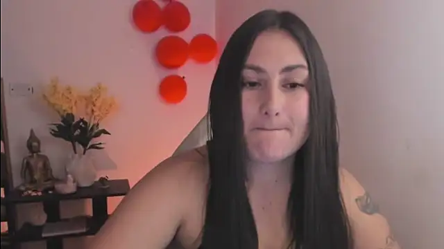 EmaTramel online show from September 2025 08:53:01 PM