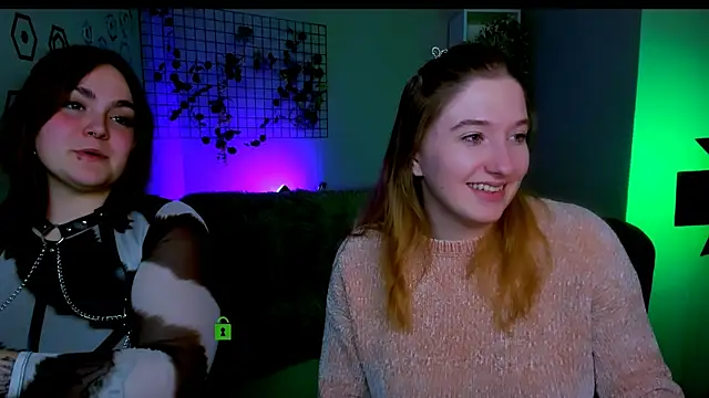 Snapshot of lorraine_carter chatting on October 2025 10:42:02 PM lorraine carter online show from October 2025 10:42:02 PM