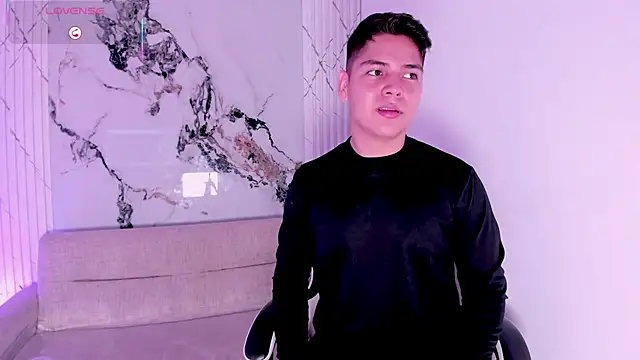 Snapshot of Asta_Black chatting on October 2025 12:07:02 AM Asta Black online show from October 2025 12:07:02 AM