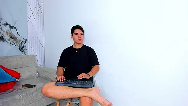 Snapshot of Asta_Black chatting on November 2025 09:09:01 PM Asta Black online show from November 2025 09:09:01 PM