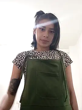 Snapshot of Tendercouple1 chatting on October 2025 06:16:01 PM Tendercouple1 online show from October 2025 06:16:01 PM