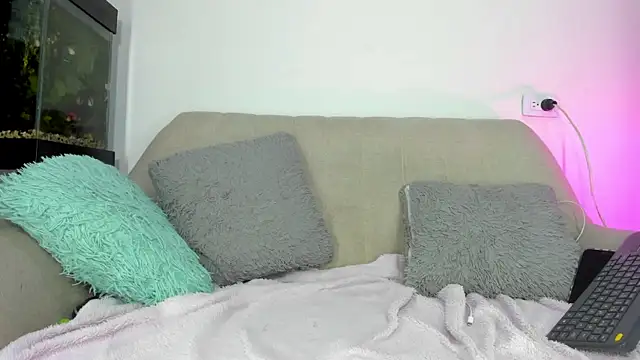 teo saenz online show from October 2025 03:07:01 AM