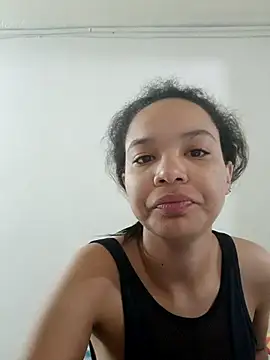 Snapshot of Ayshel_cooperr chatting on October 2025 12:41:02 AM Ayshel cooperr online show from October 2025 12:41:02 AM