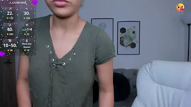 Snapshot of Ayshel_cooperr chatting on October 2025 04:01:01 AM Ayshel cooperr online show from October 2025 04:01:01 AM