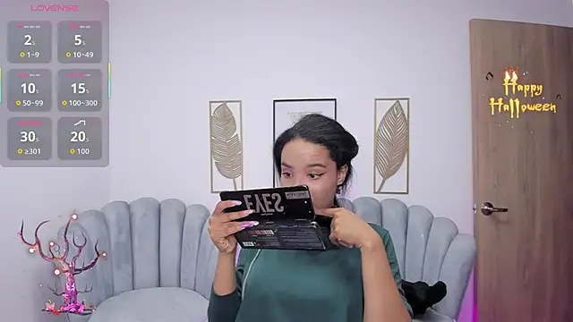 Snapshot of Ayshel_cooperr chatting on October 2025 04:20:02 AM Ayshel cooperr online show from October 2025 04:20:02 AM