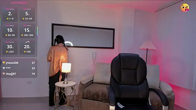 Snapshot of Ayshel_cooperr chatting on November 2025 12:29:02 PM Ayshel cooperr online show from November 2025 12:29:02 PM