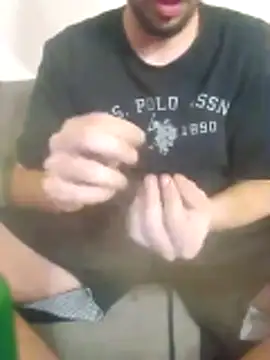 Snapshot of OuvertureDesprit69 chatting on November 2025 10:21:02 PM OuvertureDesprit69 online show from November 2025 10:21:02 PM