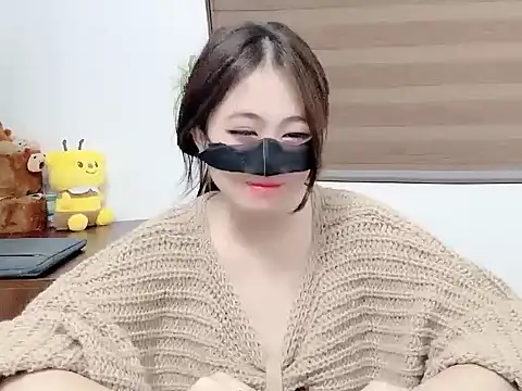 Amelia-babee online show from October 2025 12:25:01 PM