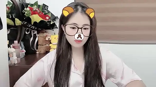 Amelia-babee online show from October 2025 01:44:02 PM