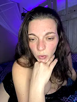 coquineronde online show from November 2025 08:44:01 PM