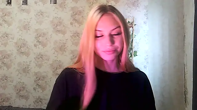 Snapshot of ClaireLaSweet chatting on October 2025 03:07:02 AM ClaireLaSweet online show from October 2025 03:07:02 AM