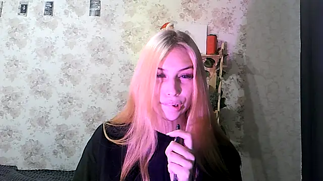 Snapshot of ClaireLaSweet chatting on October 2025 06:25:02 AM ClaireLaSweet online show from October 2025 06:25:02 AM