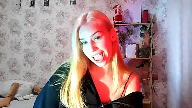 Snapshot of ClaireLaSweet chatting on November 2025 01:39:02 AM ClaireLaSweet online show from November 2025 01:39:02 AM