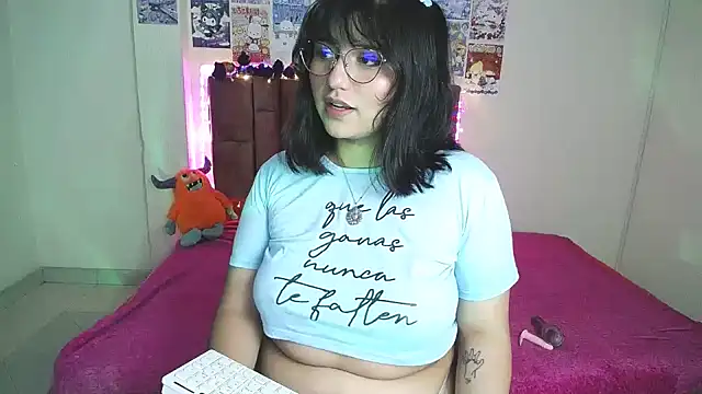 saragon1 online show from September 2025 05:18:02 PM