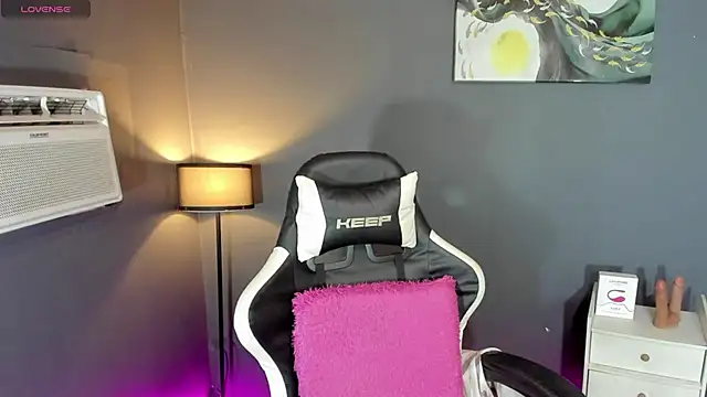 Snapshot of SexGoddess_Seraphina chatting on October 2025 01:08:01 PM SexGoddess Seraphina online show from October 2025 01:08:01 PM