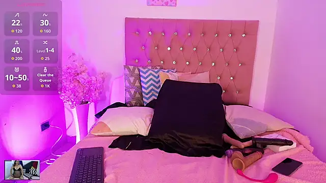 bonny wild online show from September 2025 08:52:01 PM