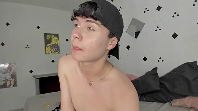 crushnier1 online show from October 2025 05:50:02 PM