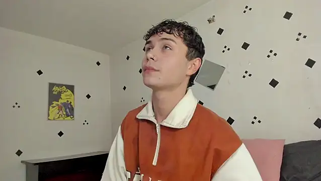 crushnier1 online show from October 2025 05:47:03 PM