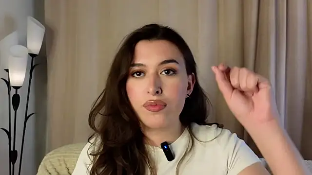 LilianBuskey online show from September 2025 12:49:01 PM