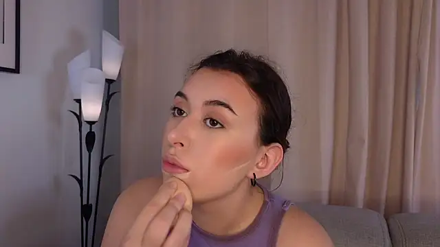 LilianBuskey online show from September 2025 11:33:02 AM