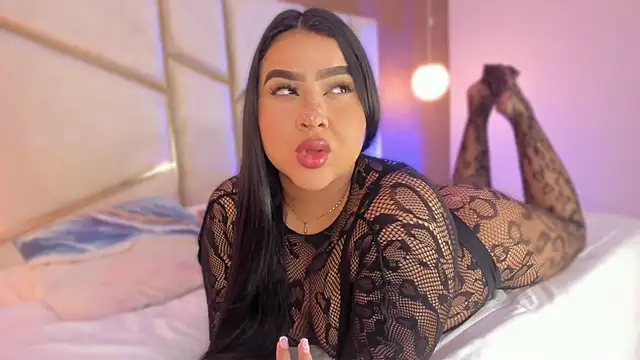 Caro Suarez online show from October 2025 12:01:02 PM