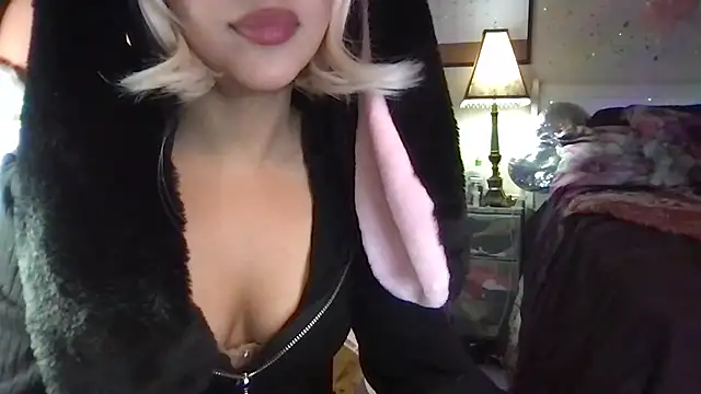 nekowaifuuu online show from October 2025 04:46:02 AM