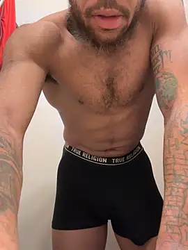 Snapshot of 1mistaGoodWood chatting on October 2025 11:29:01 AM 1mistaGoodWood online show from October 2025 11:29:01 AM