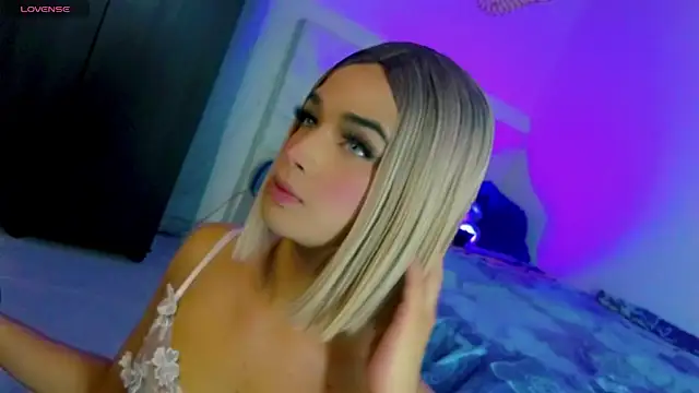 HANNAH BACKERS online show from October 2025 11:36:01 PM