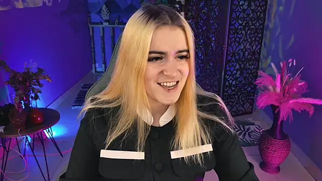 Snapshot of Stef_Nicks chatting on October 2025 09:06:02 AM Stef Nicks online show from October 2025 09:06:02 AM