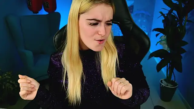 Snapshot of Stef_Nicks chatting on October 2025 10:46:02 AM Stef Nicks online show from October 2025 10:46:02 AM